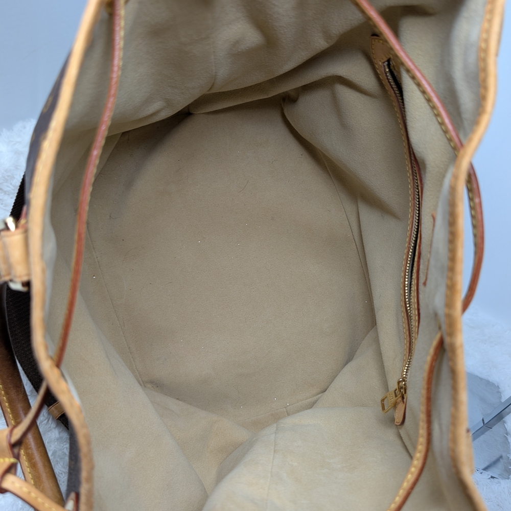 Louis Vuitton Brown and Tan Monogram Bag - Picture 4 of 12